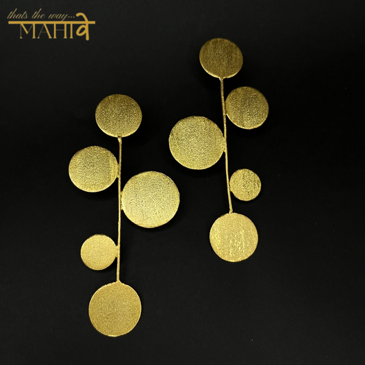 Gewels Gol Pravaah Earrings