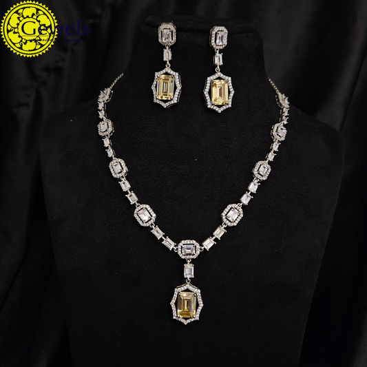 Aurora Necklace Set