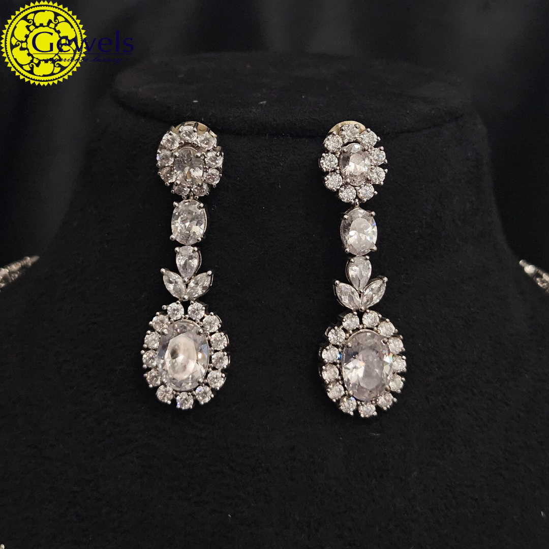 Gewels Chandrahaas Mala Neck Set