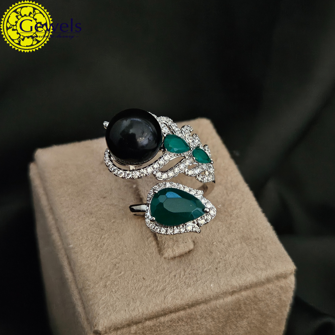 Gewels Chavi Sundara Rings