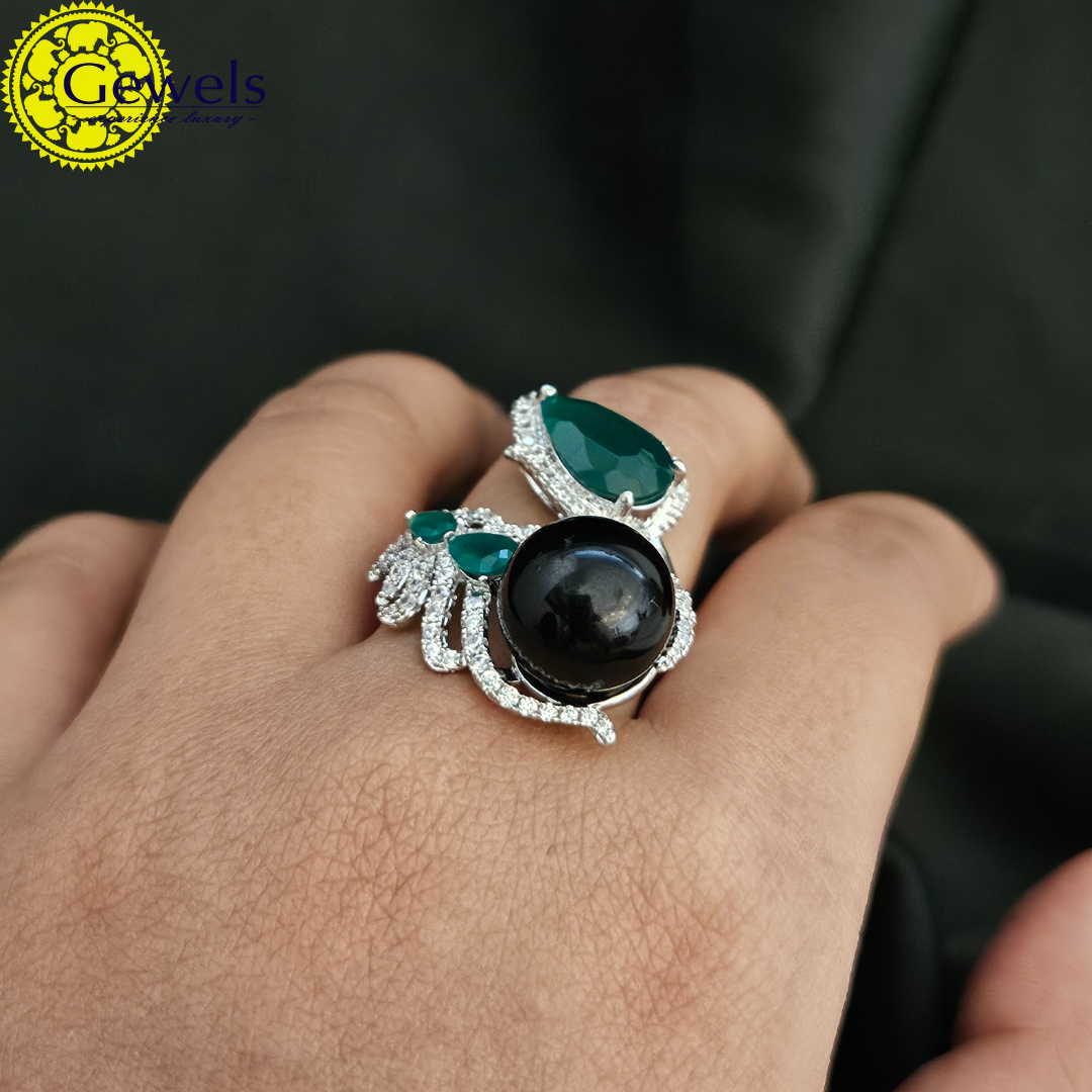 Gewels Chavi Sundara Rings