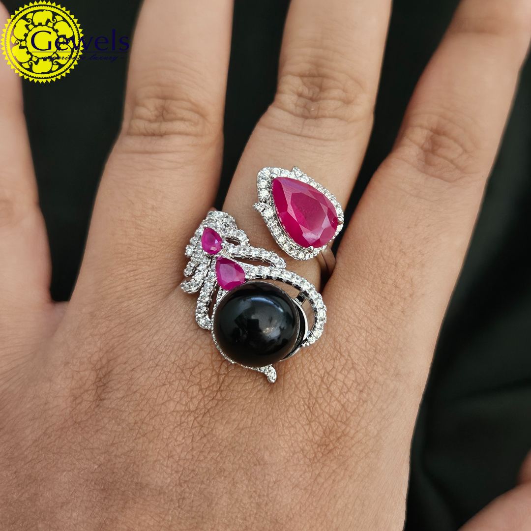 Gewels Chavi Sundara Rings