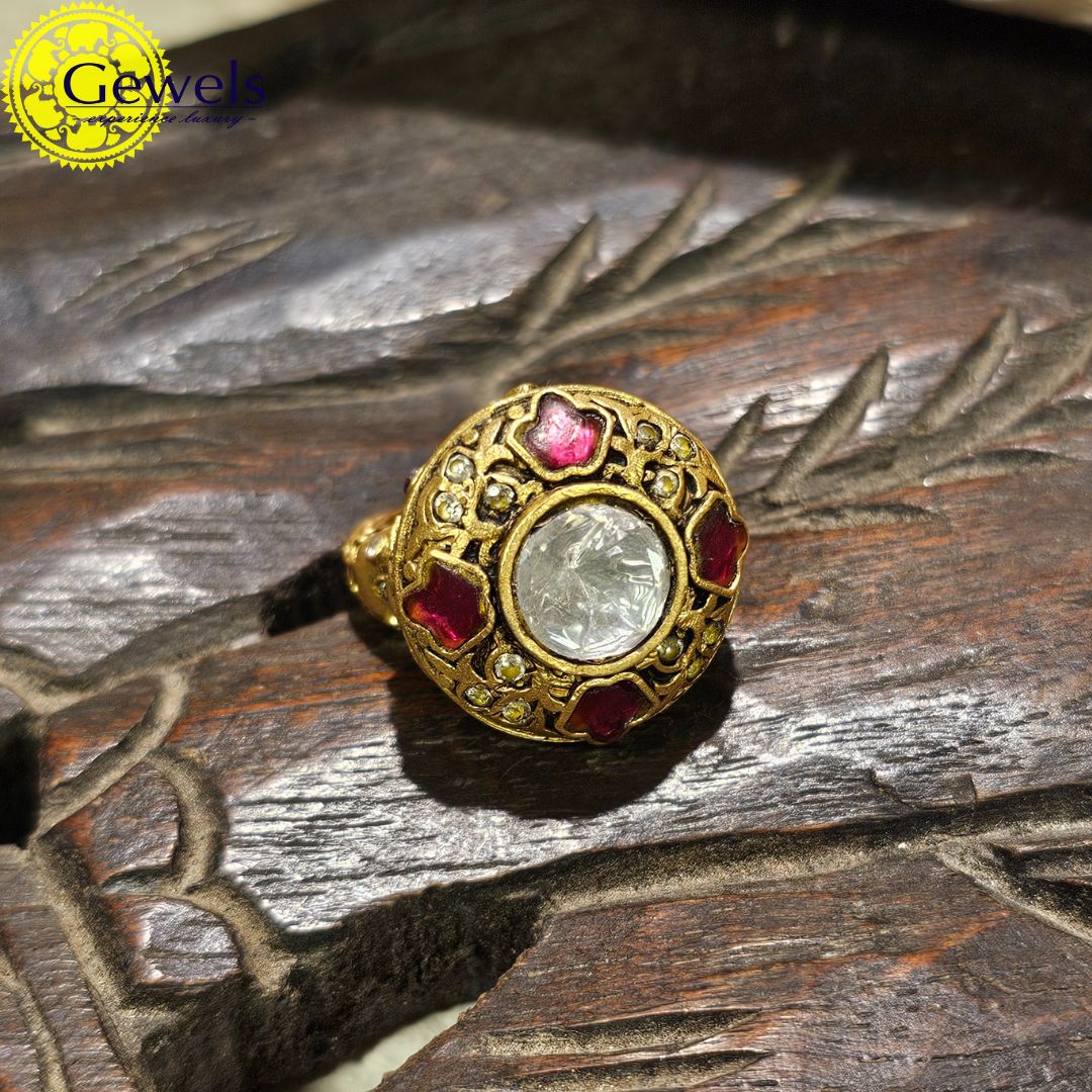 Gewels Ardhangani Ring