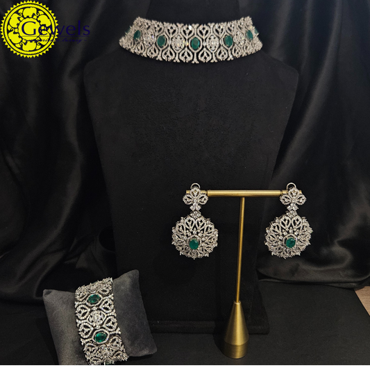 Gewels Rajat Mala Neck Set