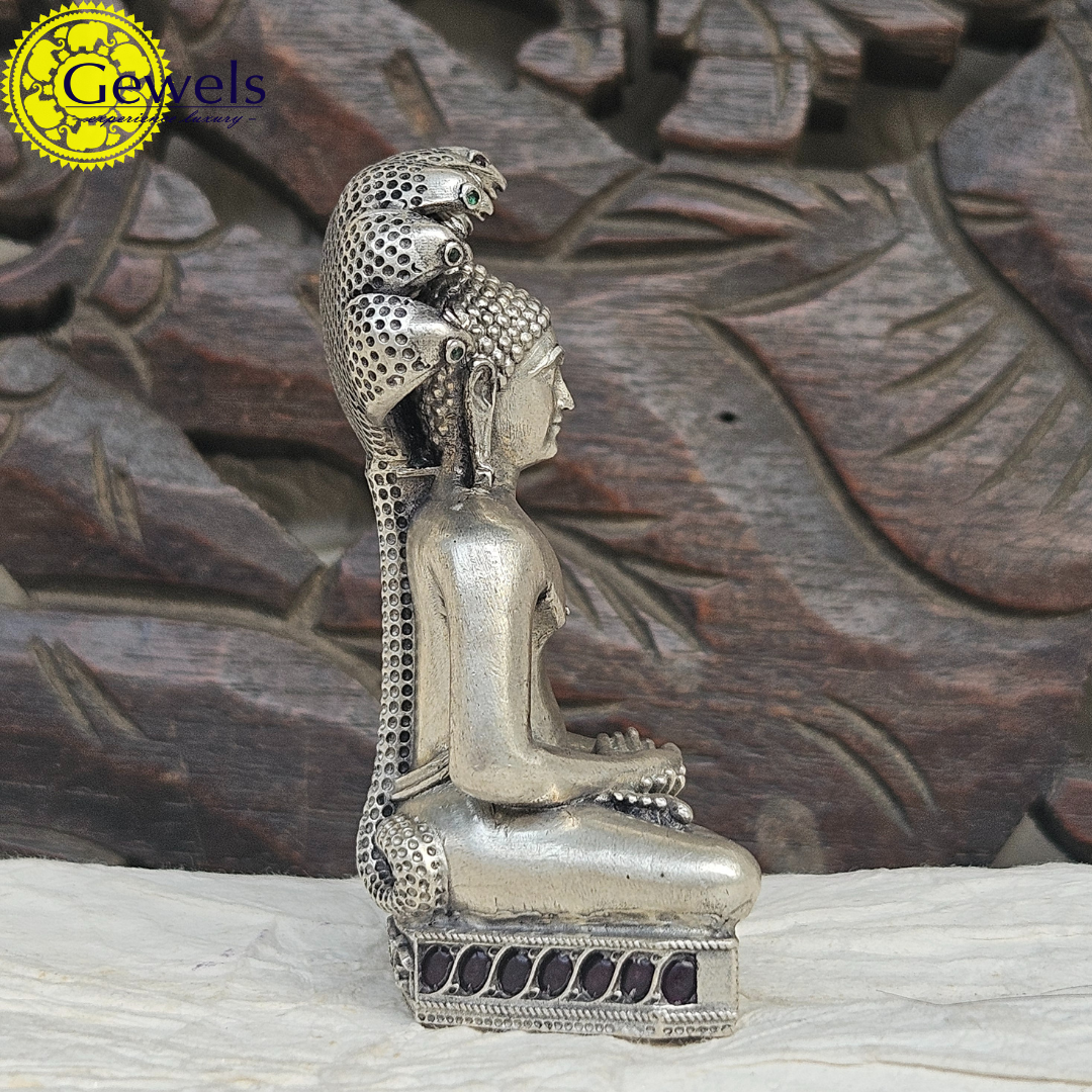 Gewels Lord Parshwanath Idol
