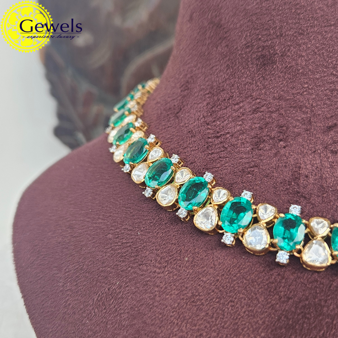 Gewels Smaragd Kanika Neck Set