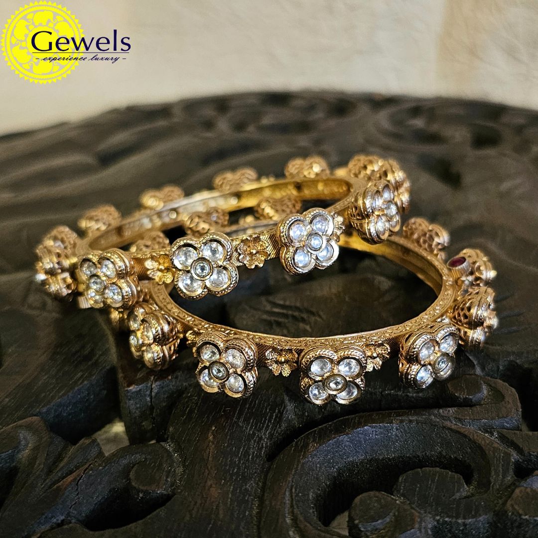 Gewels Polki Kundan Bangles