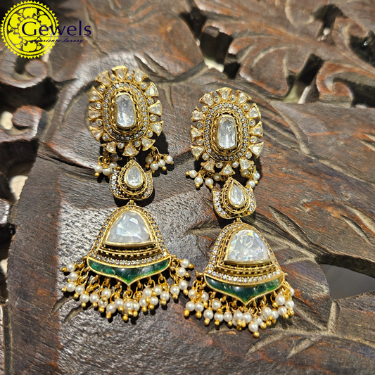 Gewels Meenakari Jhumkas