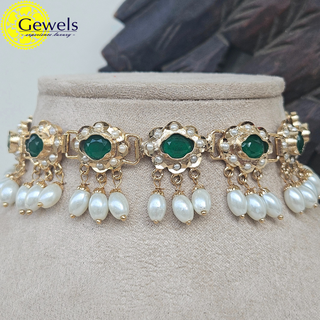 Gewels Lalitsaya Neck Set
