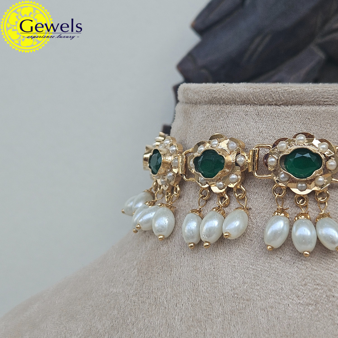 Gewels Lalitsaya Neck Set