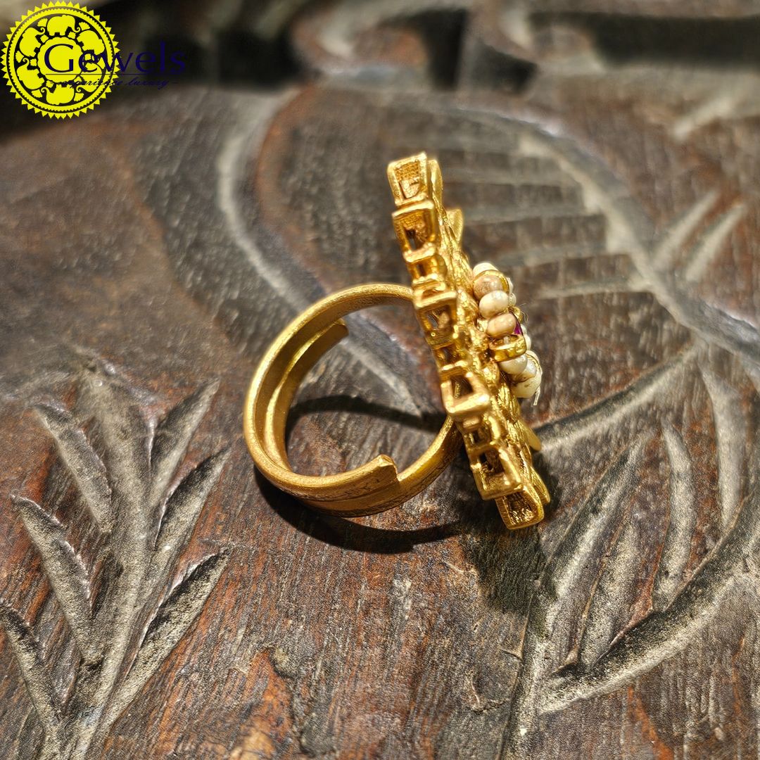 Gewels Suryamukhi Ring