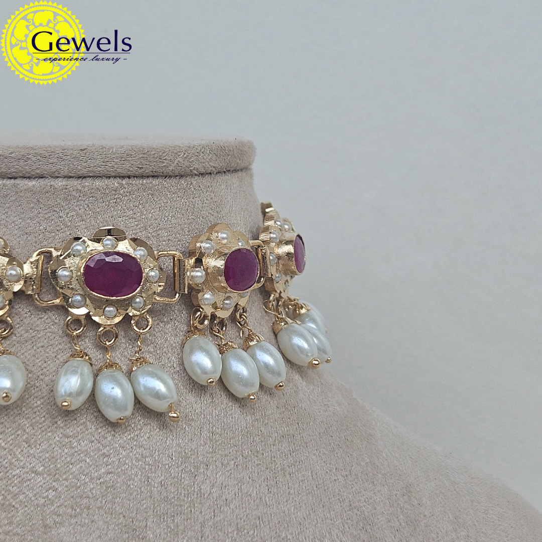 Gewels Lalitsaya Neck Set