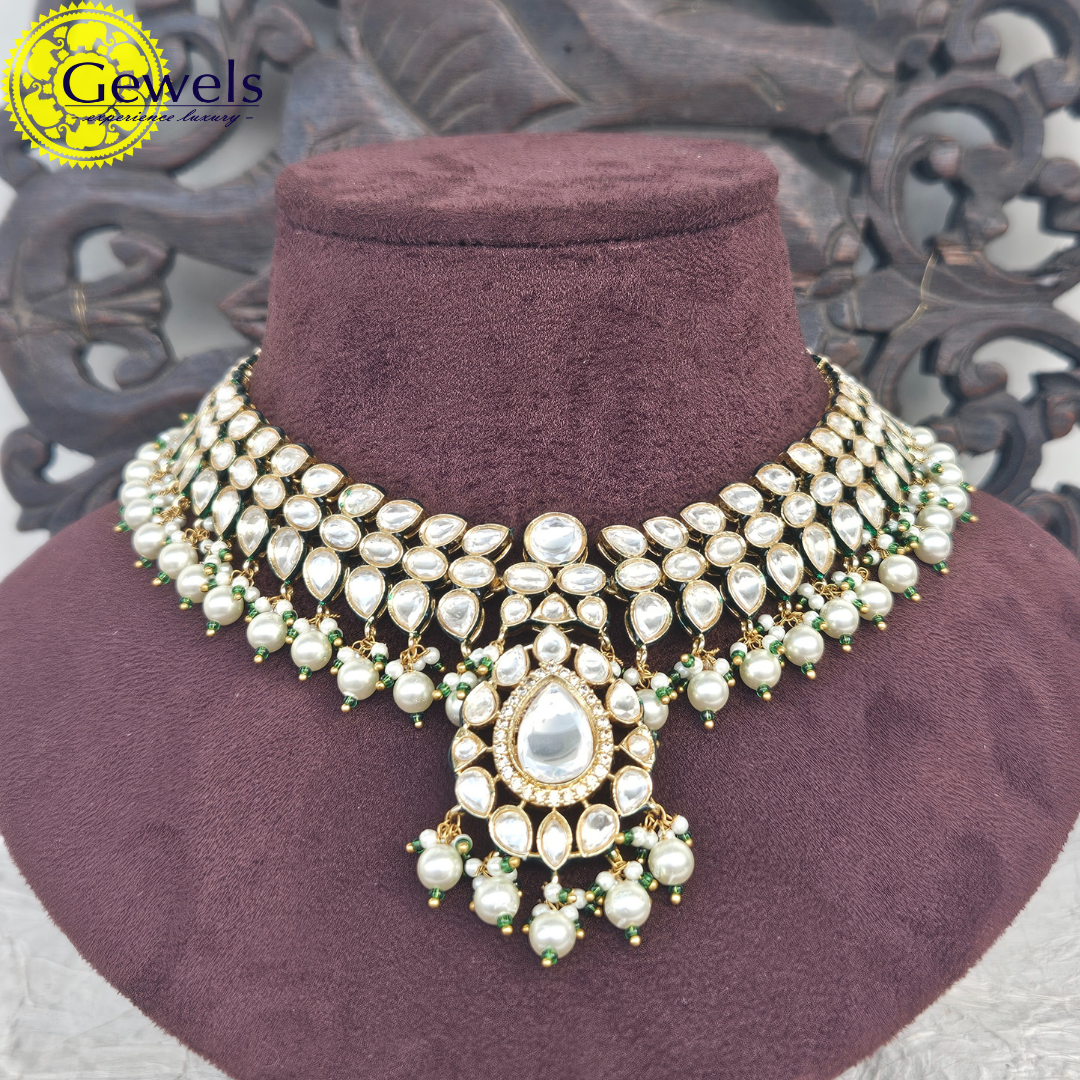 Gewels Usha Kaal Neck set