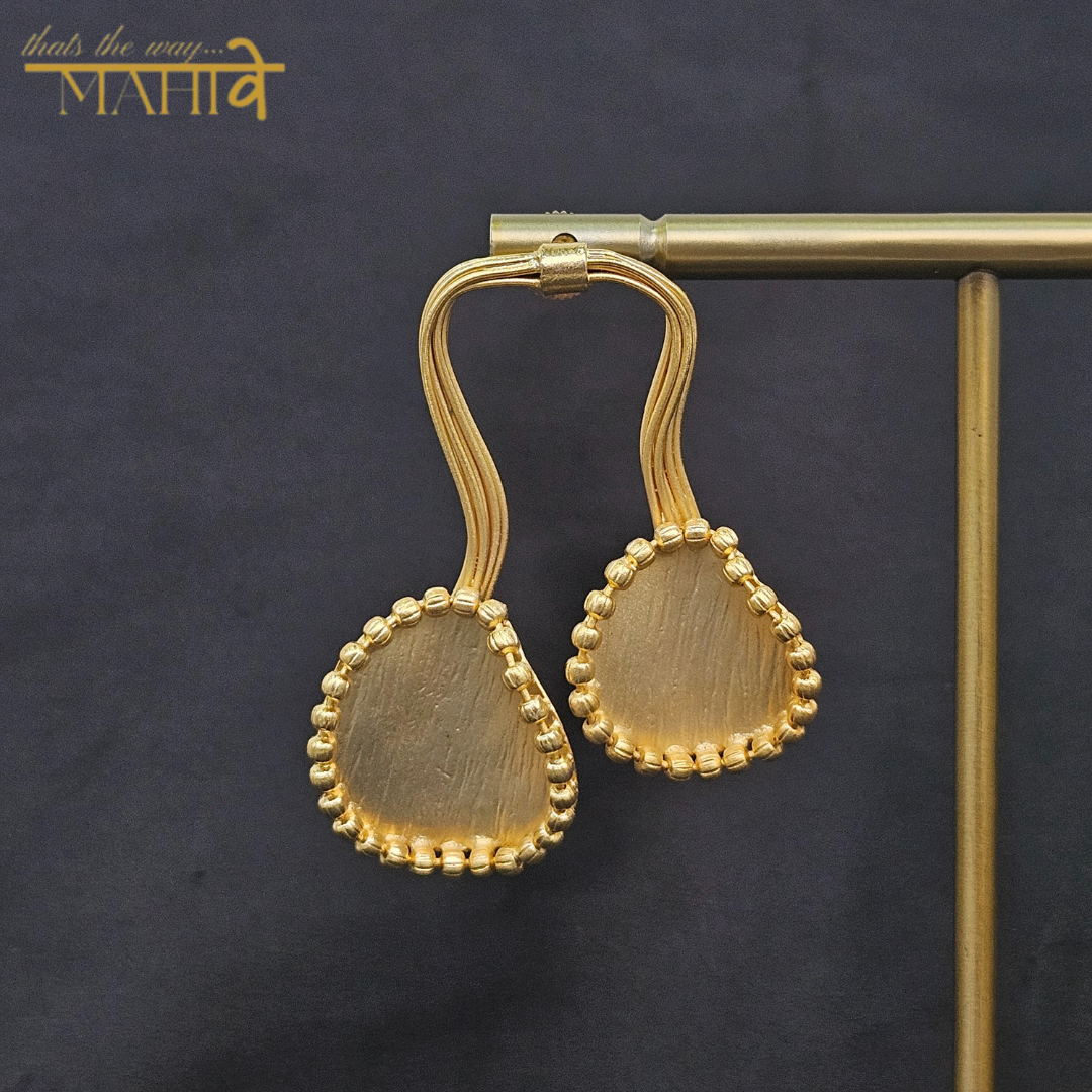 Gewels Svarna Oval Danglers