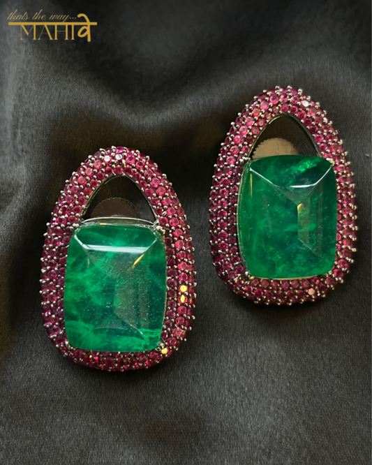 Gewels Panna Manohari Earrings