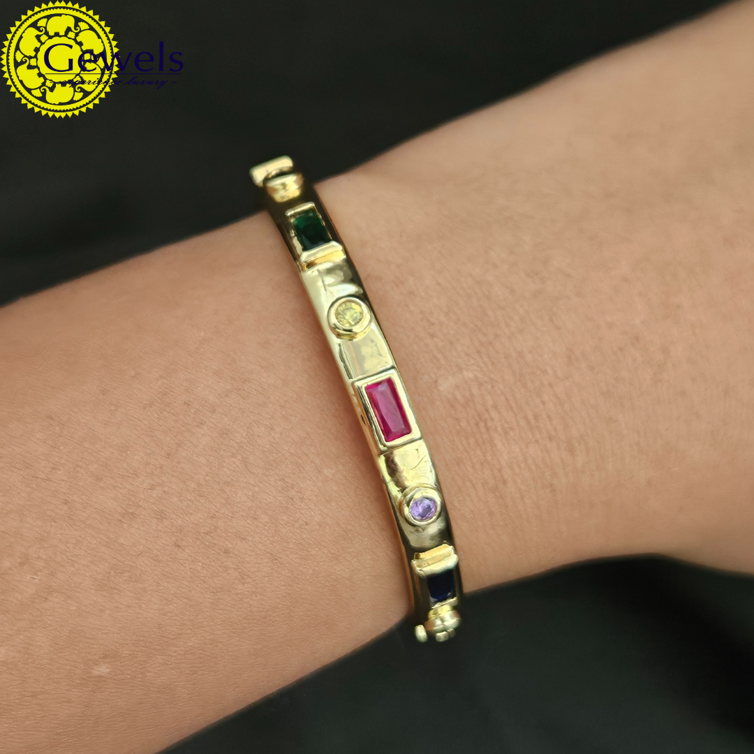 Gewels Saumya Bangle