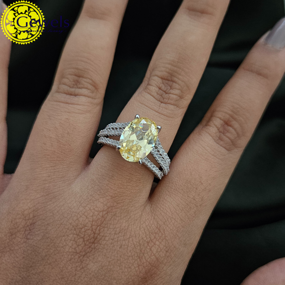 Gewels Alankarika Ring