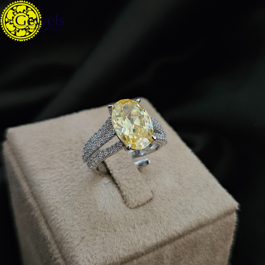 Gewels Alankarika Ring