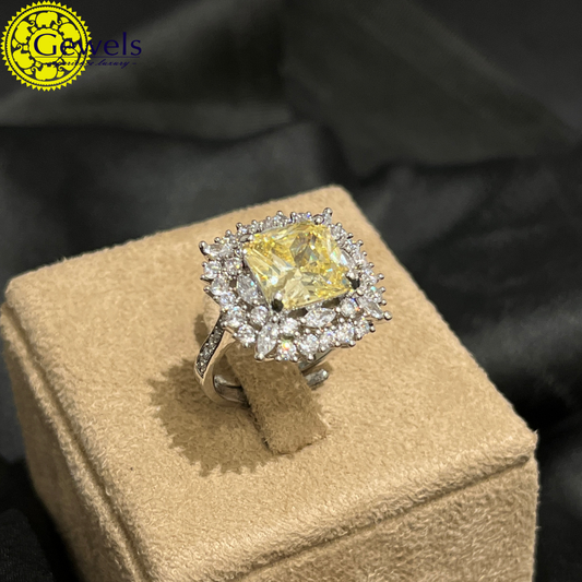 Gewels Radiant Cubic  Ring