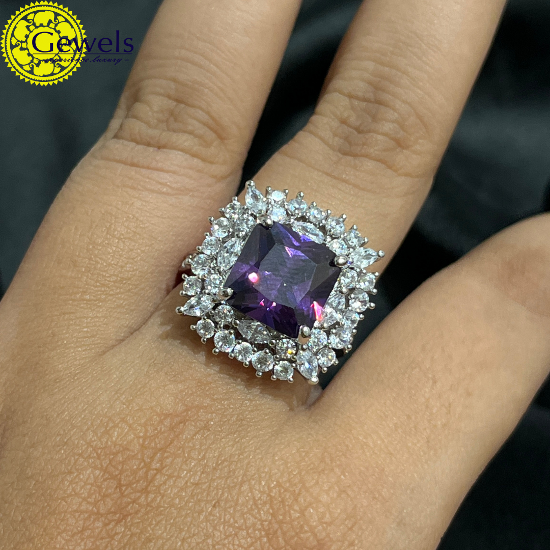 Gewels Radiant Cubic  Ring