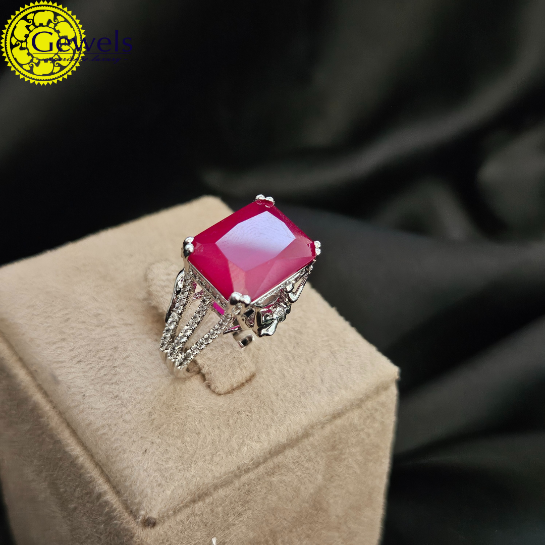 Gewels Manjiri Ratna Ring