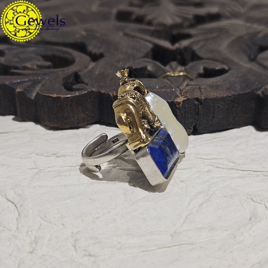 Gewels Lepis Blue Ring
