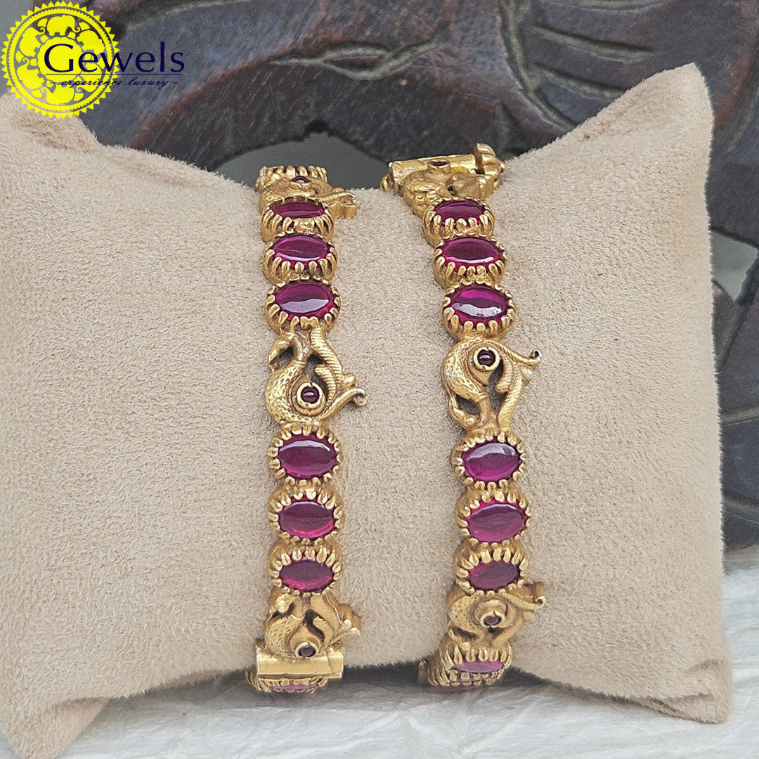 Gewels Varsi Kushal Bangles
