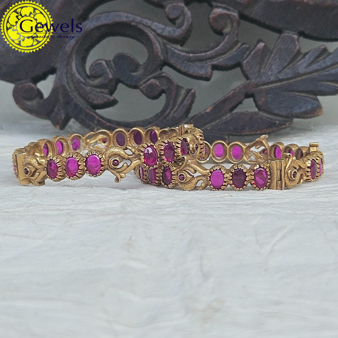 Gewels Varsi Kushal Bangles