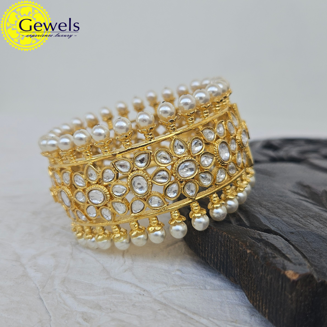 Gewels Anvi Beeds Bangle