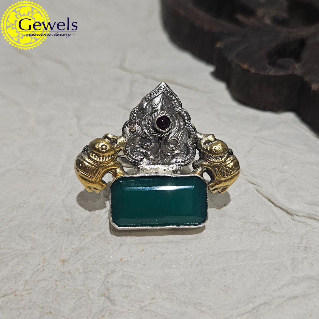 Gewels Hima Silver Ring
