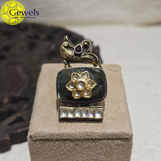 Gewels Kadel Green Ring