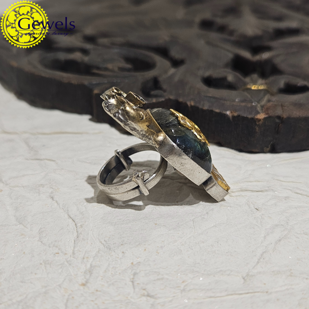 Gewels Kadel Green Ring
