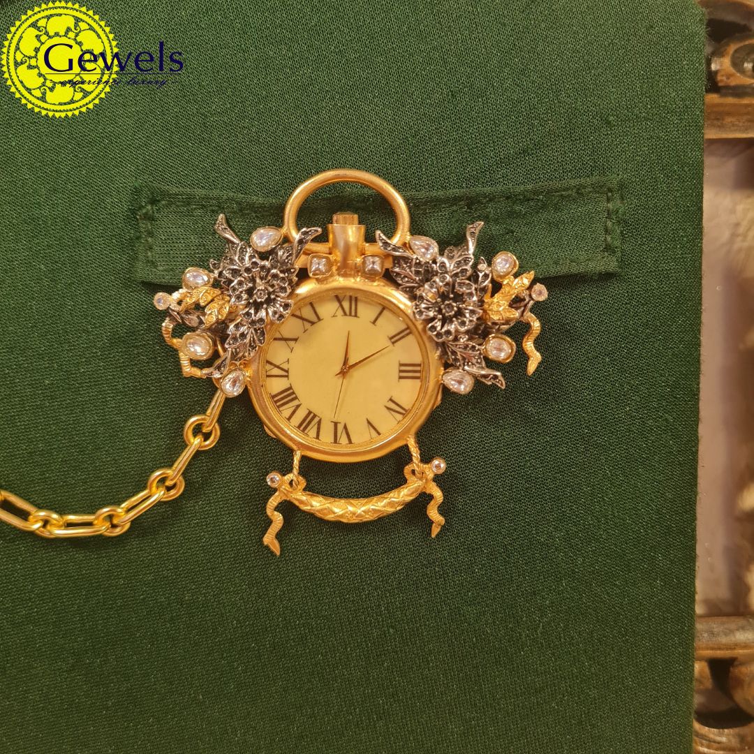 Gewels Antique Clock Brooch & Buttons