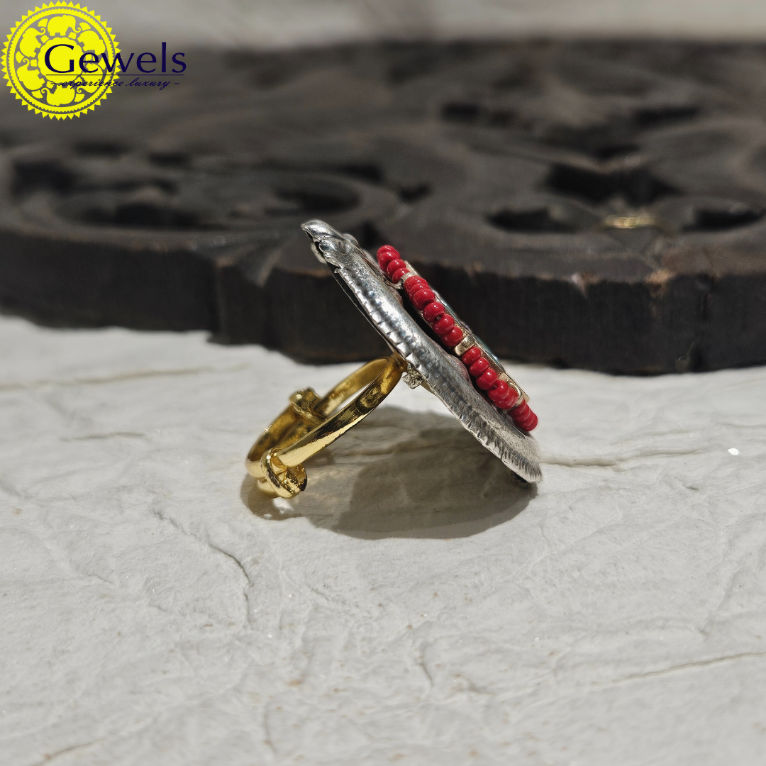 Gewels Manektatna Ring