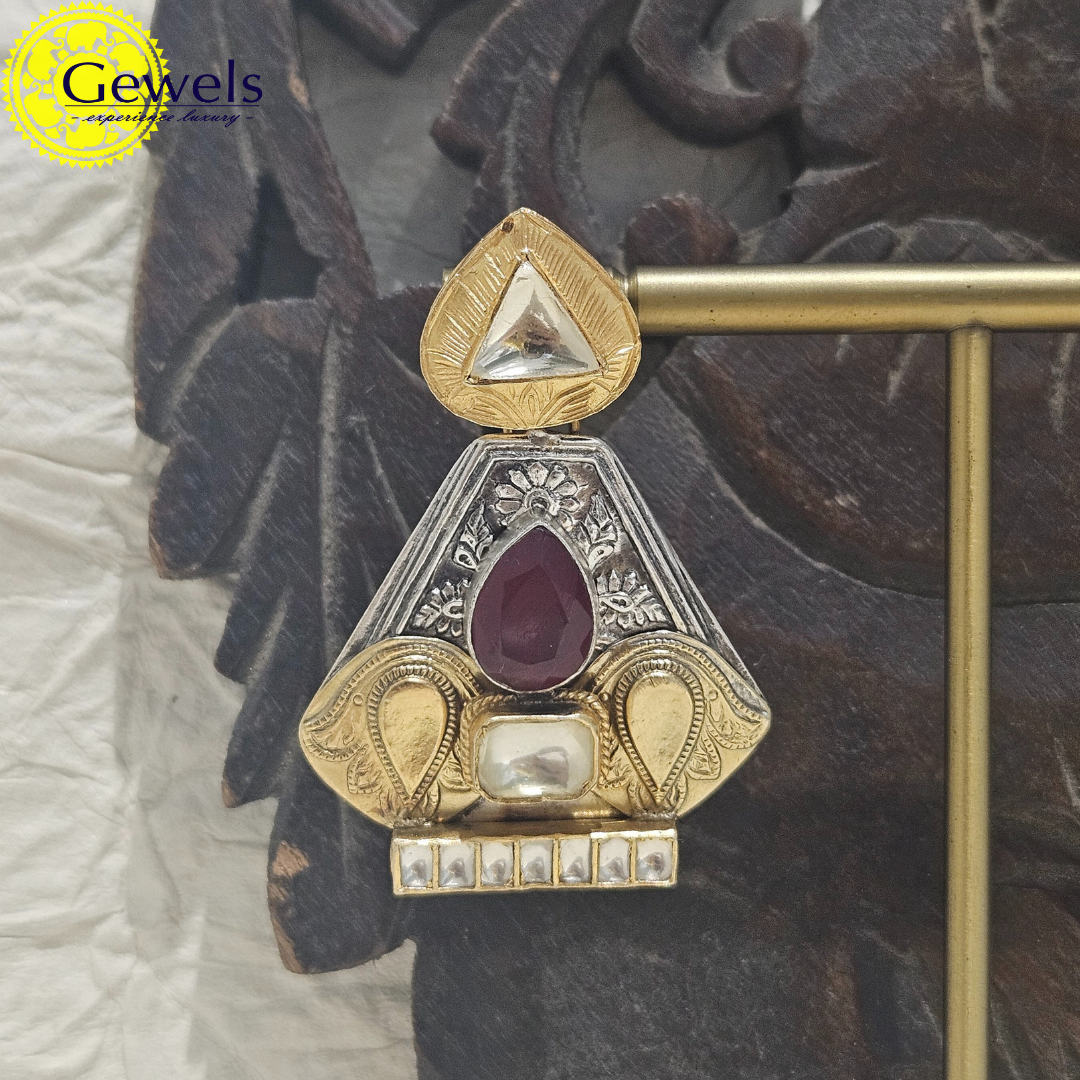 Gewels Raghunand Earrings