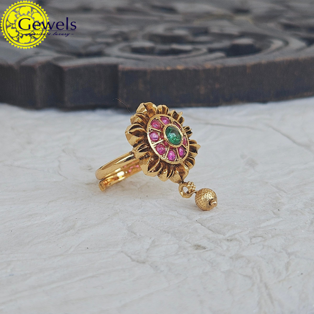 Gewels Zia Flower RIng