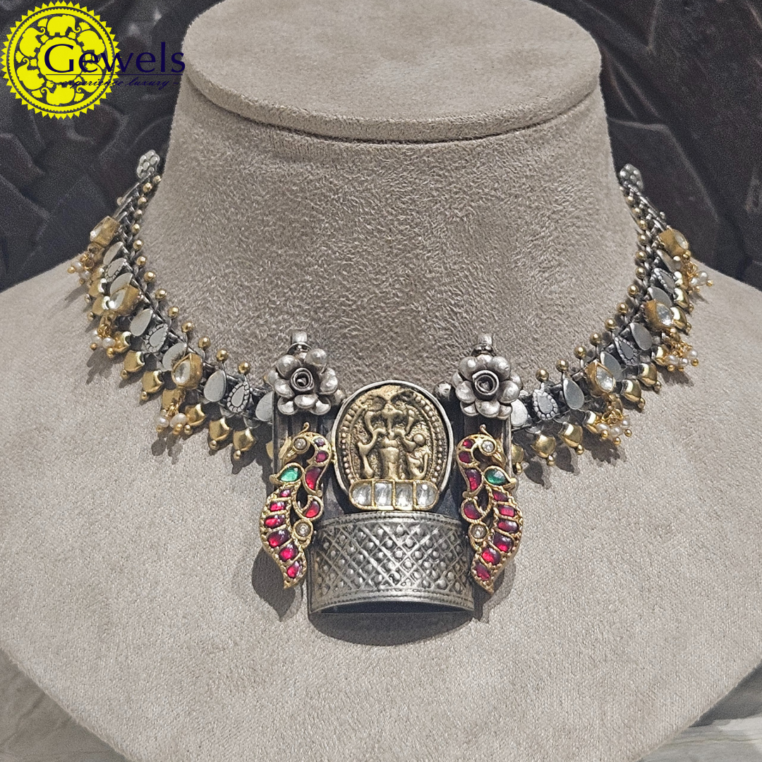 Gewels Palace Dahlia Necklace