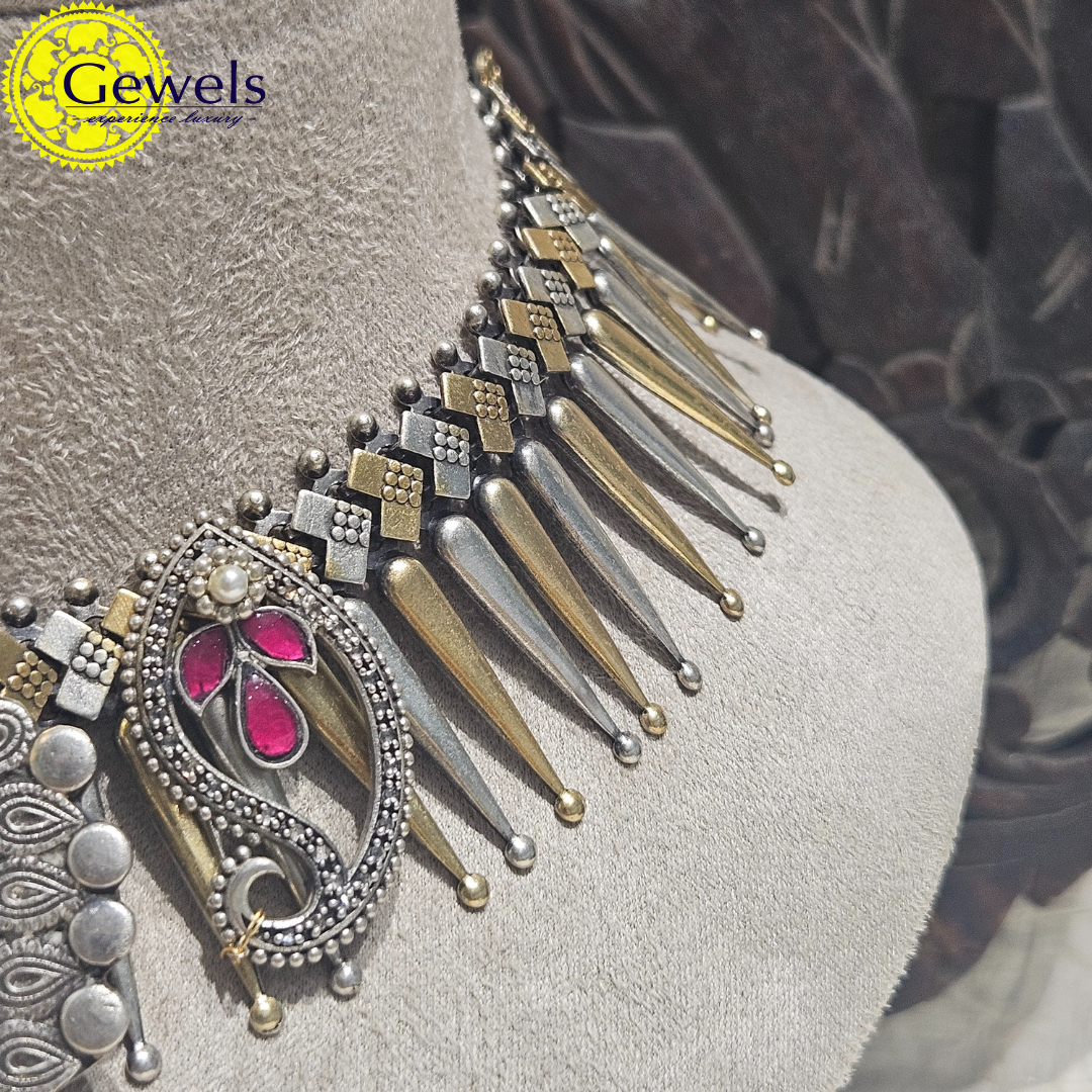 Gewels Shivka Neclace