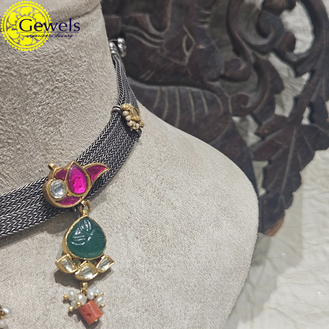 Gewels Monvi Antique Necklace