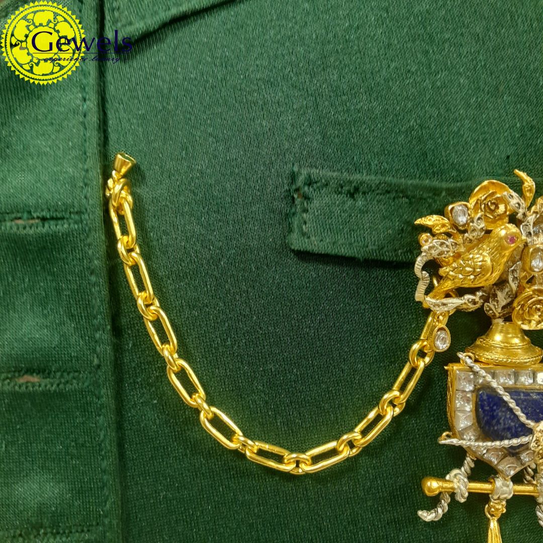 Gewels Noble Regalia Brooch