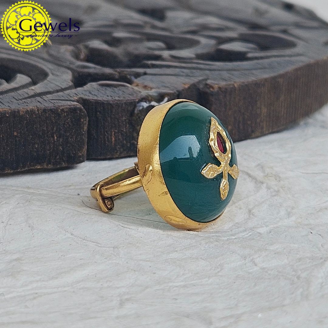 Gewels Green Agate Ring