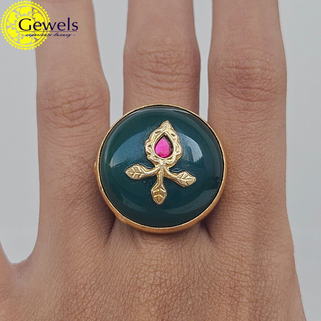 Gewels Green Agate Ring