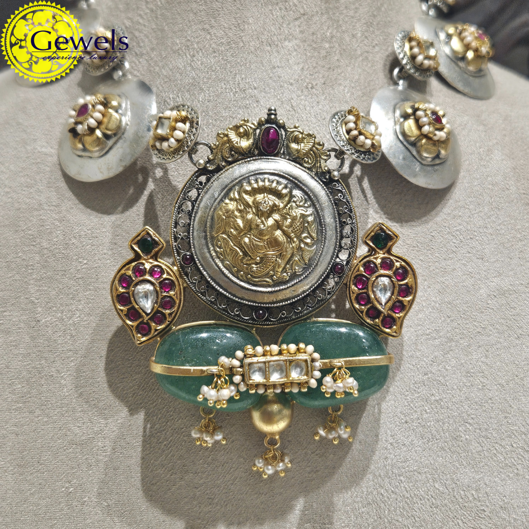 Gewels Prasatti Necklace