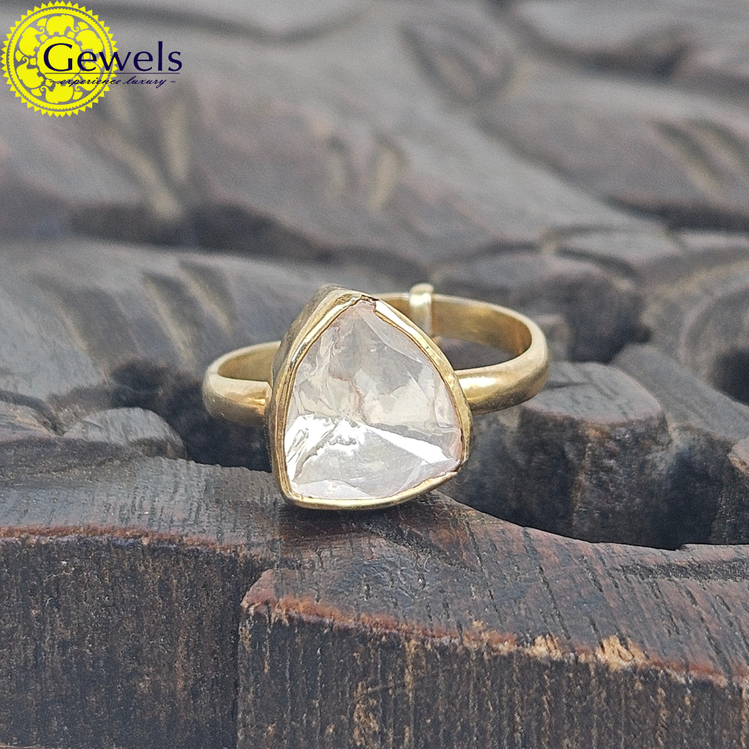 Gewels Simple Pear Ring