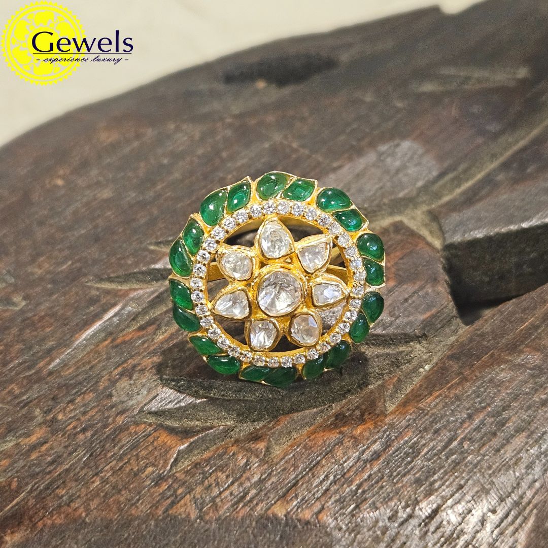 Gewels Emerald Polki Ring