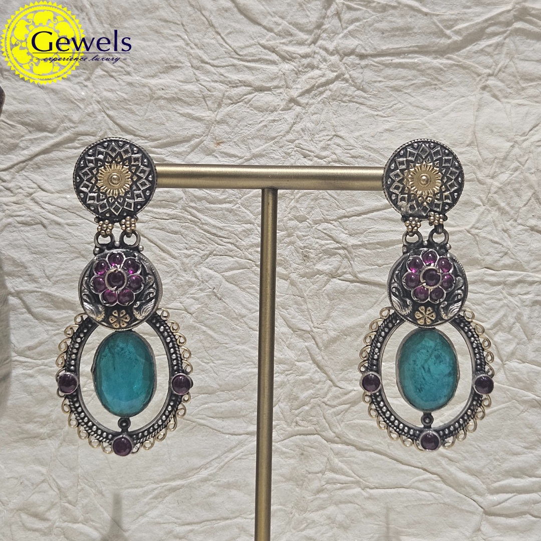 Gewels Prithyanga Earrings
