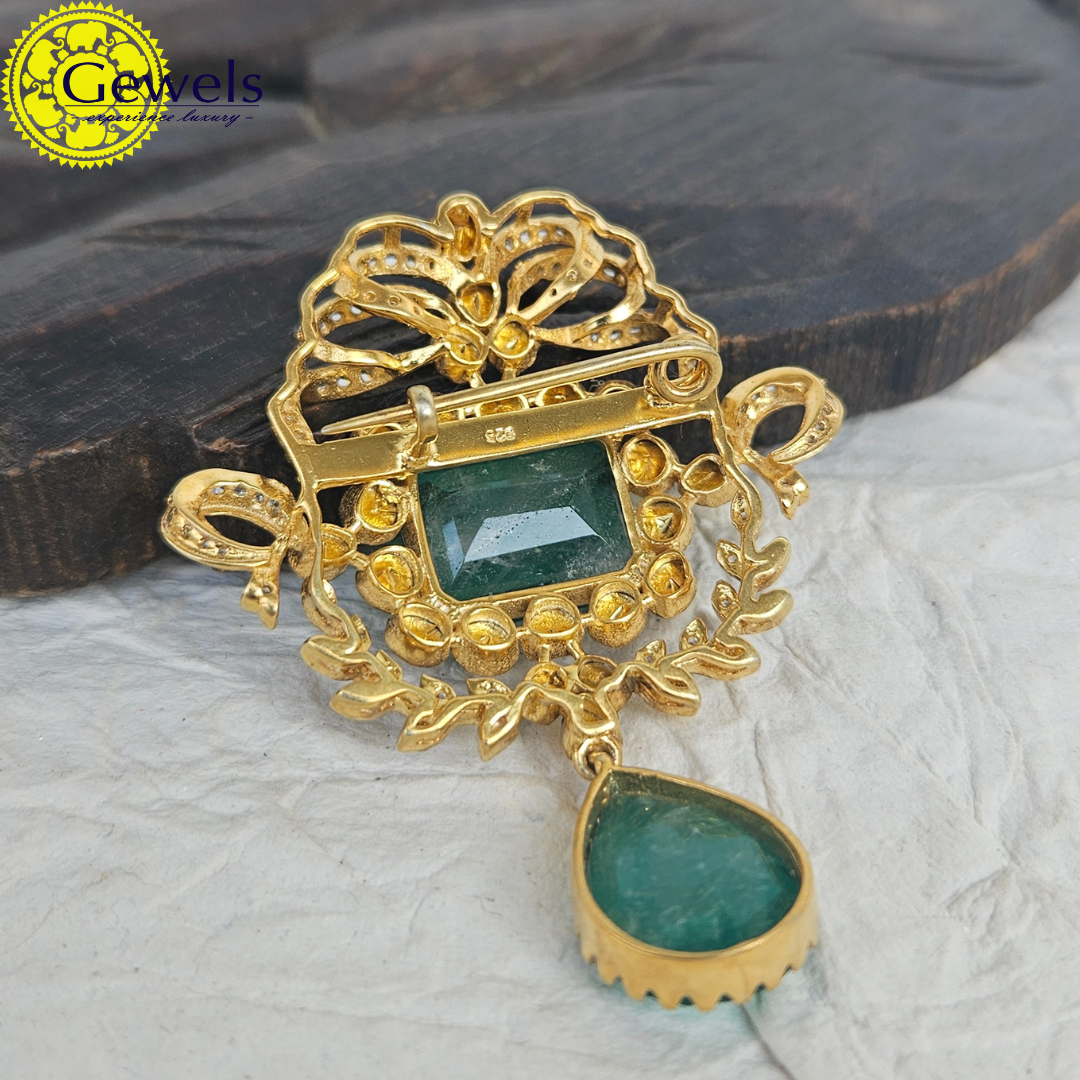 Gewels Raj Dhaka Brooch