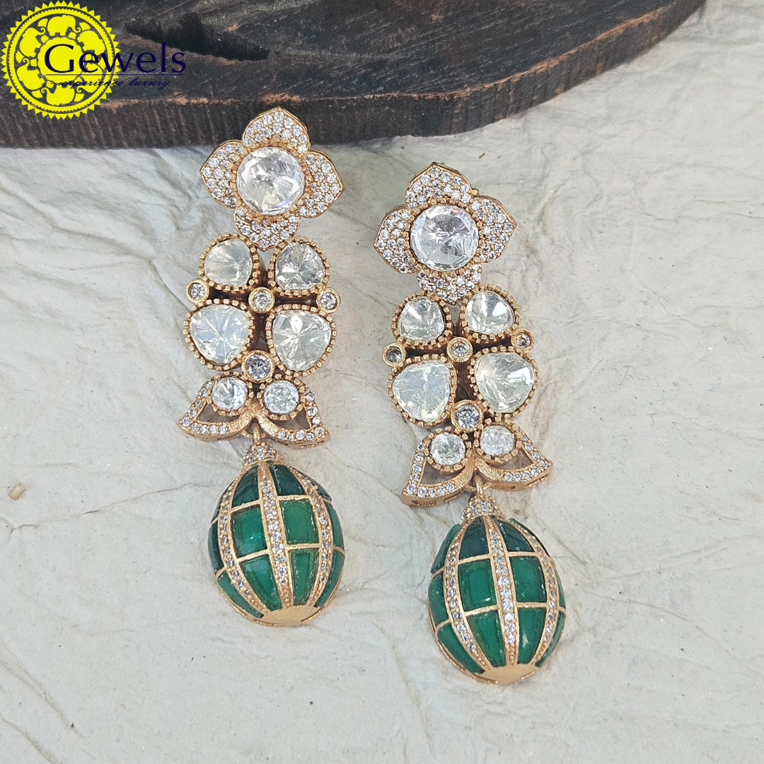 Gewels Hira Kuhu Earrings
