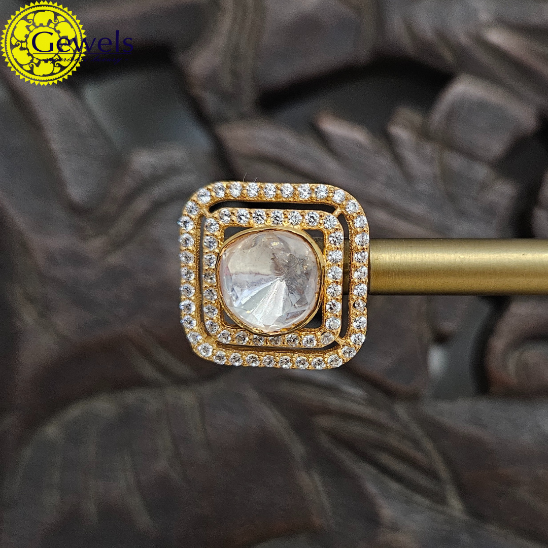 Gewels Arunika Studs