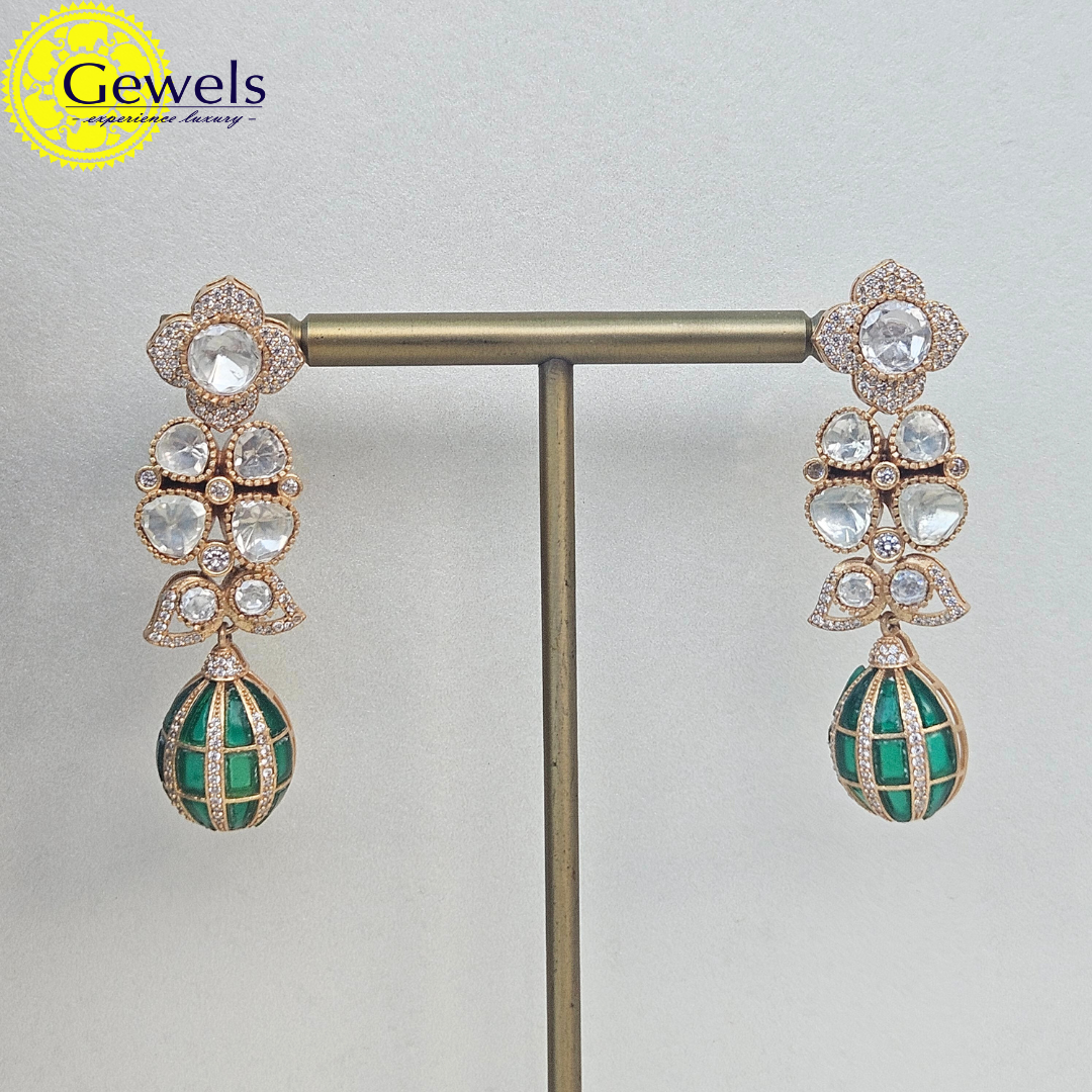 Gewels Hira Kuhu Earrings